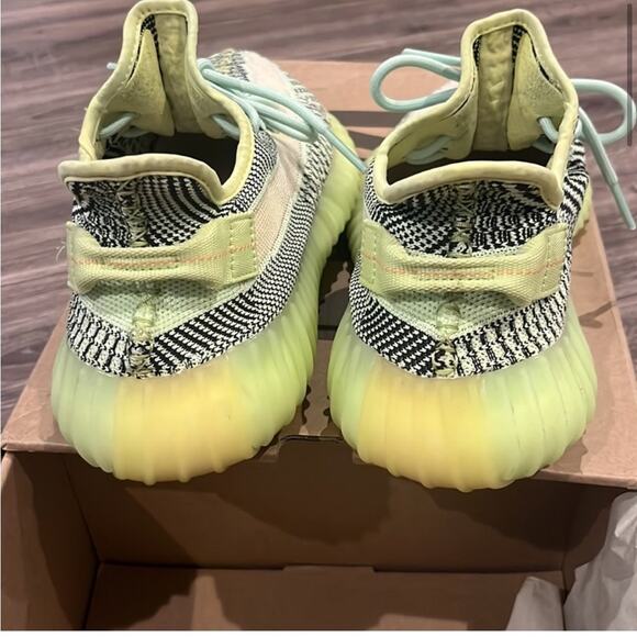 Adidas Yeezy Boost 350-Yeezreel
Non-Reflective yellow green main image 5